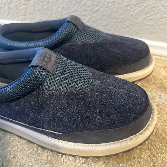 UGG - Picture 4 of 10